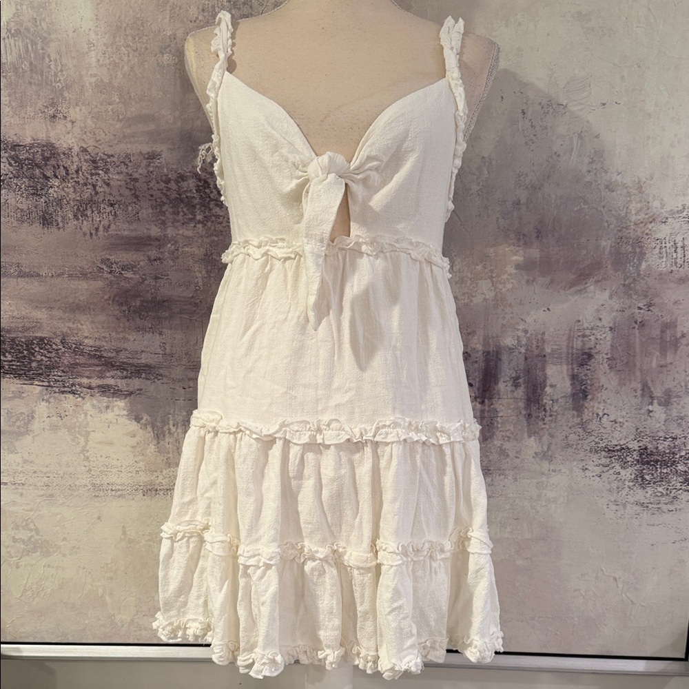 Lulus White/Cream Ruffled Tie-Front Dress size Medium